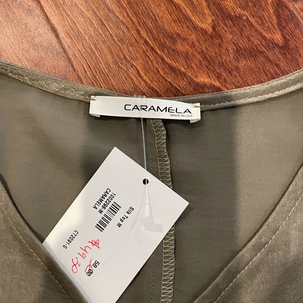 CARAMELA Silk top